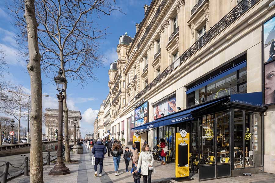 Groupama Immobilier arbitre le 150 Champs Elysées